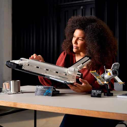 Конструктор LEGO Exclusive NASA Космический шаттл NASA Discovery (10283)
