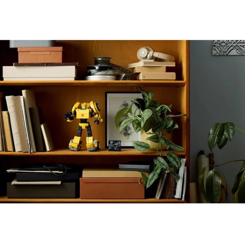 Конструктор LEGO Icons Трансформеры. Бамблби 950 деталей (10338) фото 9