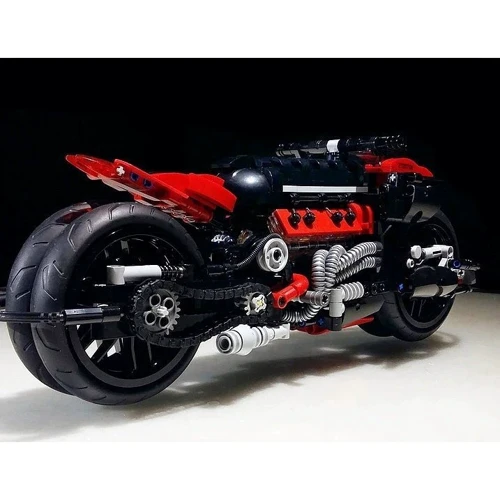 Конструктор XingBao Футуристичный мотоцикл 680 элементов (XB-03021)