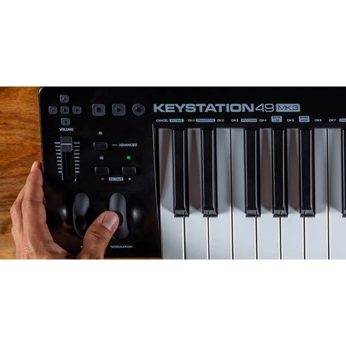 M-AUDIO Keystation 49 MK3: Разъёмы и интерфейсы USB