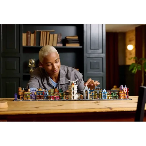 Конструктор LEGO Harry Potter Алея Діагон Чаклунські магазини (76444) фото 6