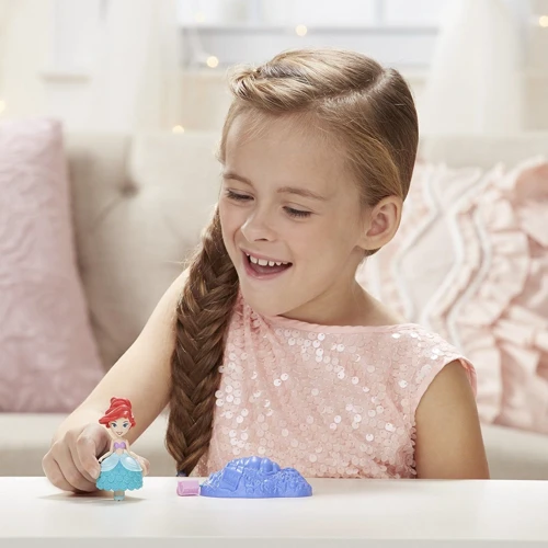 Маленькая кукла Hasbro Disney Princess Ариэль, крутящаяся (E0067_E0244 DPR MAGICAL MOVERS ARIEL) фото 5