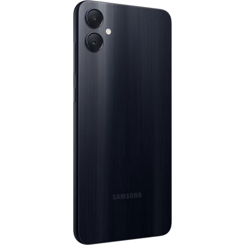 Смартфон Samsung Galaxy A05 4/64GB Black A055F (UA UCRF): Встроенная память 64 ГБ