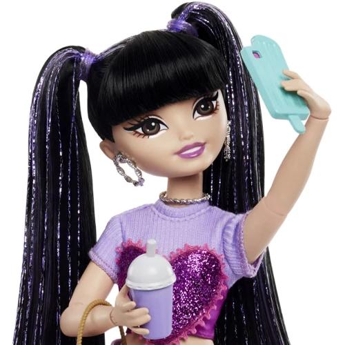 Лялька Barbie Dream Besties Рене (HYC24): Особливості На шарнирах