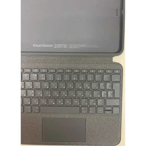 Logitech Folio Touch Case Backlit Keyboard with Trackpad Oxford Grey (920-009751) for iPad Pro 11" (2018-2021) (Аксессуары для iPad)(2032LZN092K9)(Stylus Approved): Причина уценки Небольшие потертости на внутренней стороне