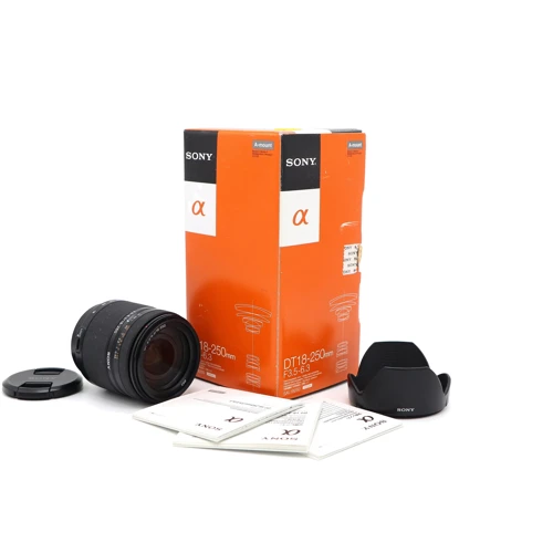 Объектив для фотоаппарата Sony SAL18250 DT 18-250mm f/3.5-6.3: Диаметр резьбы для светофильтра 62 мм