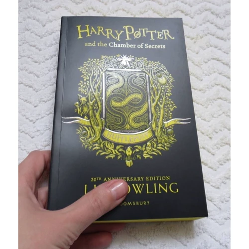 J. K. Rowling: Harry Potter and the Chamber of Secrets – Hufflepuff Edition: ISBN 978-1-4088-9816-1