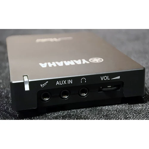 Електроскріпка YAMAHA YSV104 RED: Матеріал грифа Клен