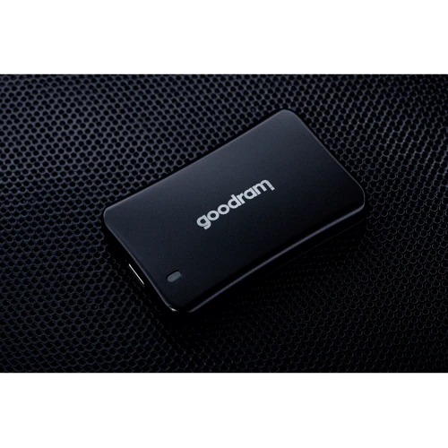 GOODRAM HX200 500 GB Black (SSDPR-HX200-500) UA: Интерфейс подключения USB Type-C