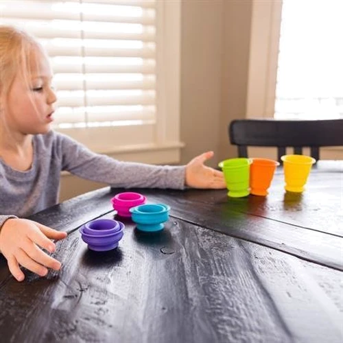 Іграшка тактильна М'які чашки Fat Brain Toys Suction Kupz 6 шт. (F183ML) фото 5
