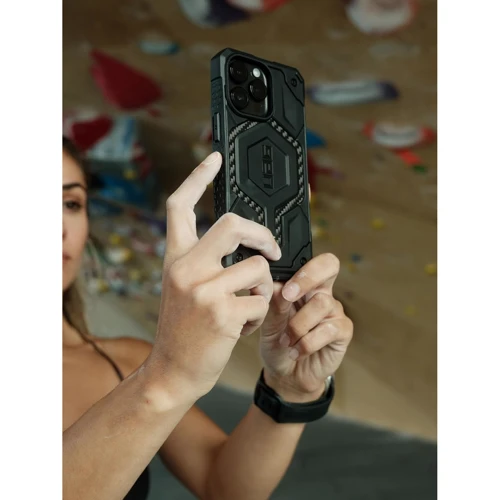 Чехол для iPhone Urban Armor Gear UAG Monarch Pro Magsafe Carbon Fiber (114219114242) for iPhone 15: Тип аксессуара чехол