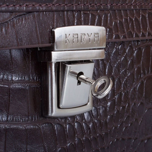 Мужской портфель Karya коричневый (SHI0146-57): Застежка Механическая