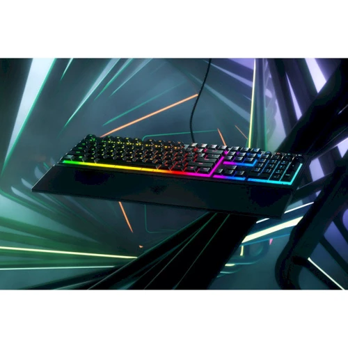 Клавиатура Razer Ornata V3 RGB Mecha-Membrane Switch USB RU Black (RZ03-04460800-R3R1): Подключение проводное