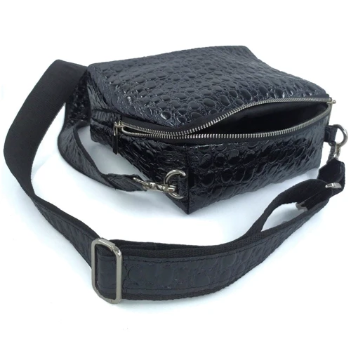 Женская сумка через плечо ARTiS Bags черная (1706 7008): Фактура Глянцевая, Тиснение