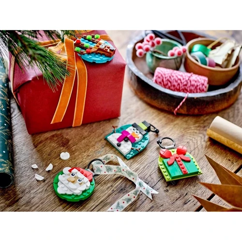 Конструктор LEGO Iconic Набор рождественских украшений (40744)