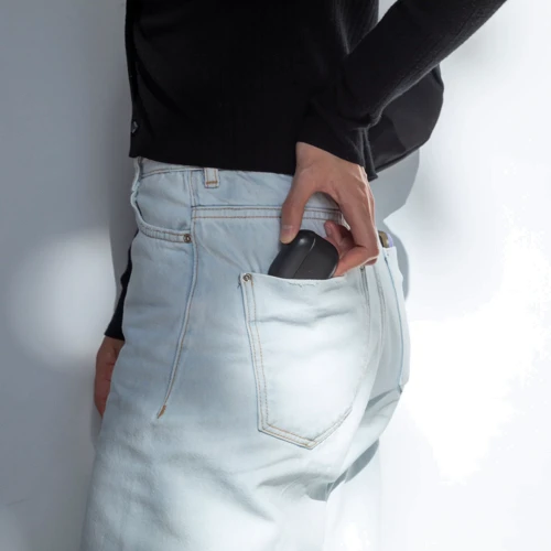 Чехол для наушников Native Union Leather Case Black (APCSE-LTHR-BLK-V2) for Apple AirPods 3 фото 5