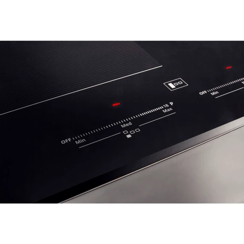Варочная поверхность электрическая Whirlpool SMC 774F/BT/IXL: Расположение панели спереди