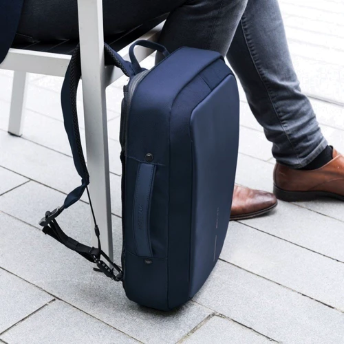 Чоловічий рюкзак XD Design Bobby Bizz синій (P705.575): Тип ручки Плечевой ремень, Короткая ручка