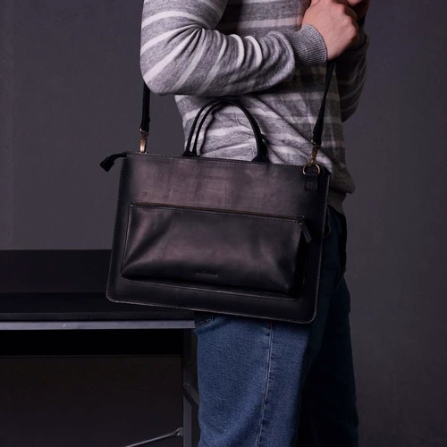 INCARNE Handmade Maryland Black for MacBook Pro 16": Цвет черный (Black)
