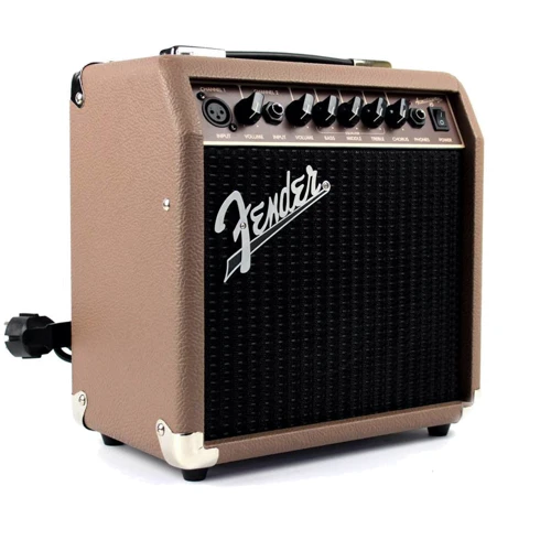 Компактный комбоусилитель Fender Acoustasonic 15