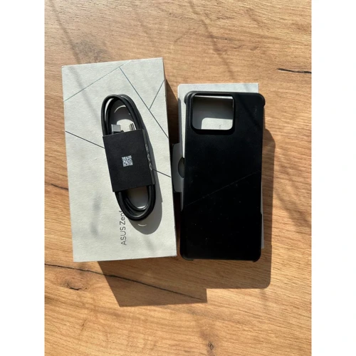 Смартфон Asus Zenfone 11 Ultra 12/256GB Desert Sand (Смартфони)(78468833)Stylus approved