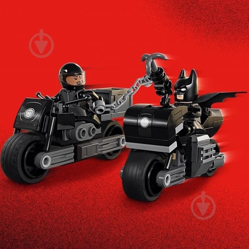 Конструктор LEGO Super Heroes DC Batman Бетмен та Селіна Кайл: переслідування на мотоциклі (76179) фото 4