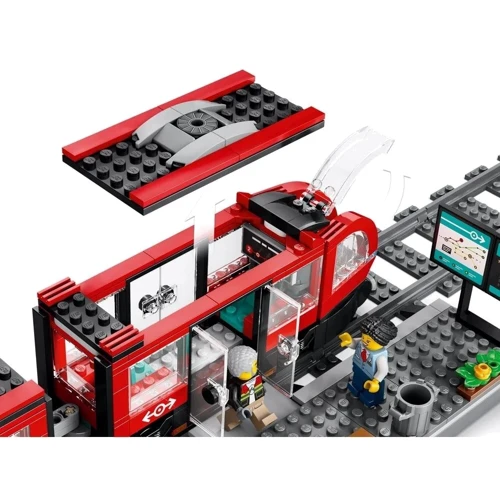 Конструктор LEGO City Трамвай и вокзал в центре города 811 деталей (60423) фото 4