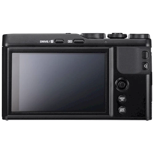 Fujifilm XF10 Black: Размер матрицы 23.5x15.7 мм