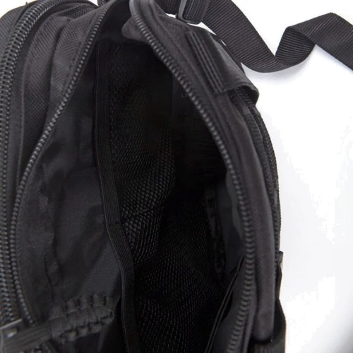 Сумка через плече Magnum Pocket Organiser 2.5 л чорна (POCKET ORGANISER-BLACK): Застібка Молния