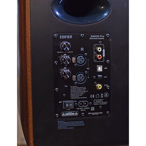 Акустична система Edifier S3000 Pro Brown 2.0 256W Bluetooth Hi-Res: Пульт дистанційного керування бездротової