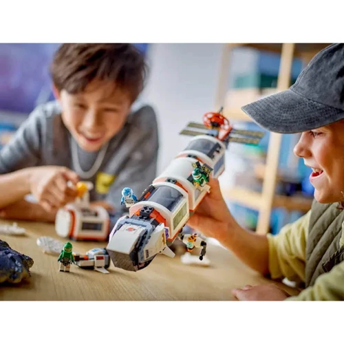 Конструктор LEGO City Модульная космическая станция (60433) фото 11
