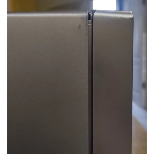 Whirlpool MWP 203 M (Микроволновые печи)(78476942)Stylus Approved: Причина уценки Мелкие потертости на гранях, немного примята коробка