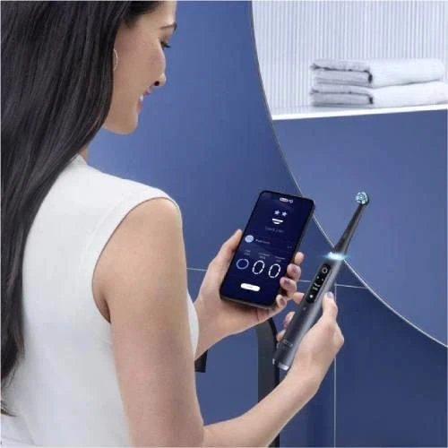 Зубная щетка Oral-B IOM9.1B2.2AD Black Onyx фото 5