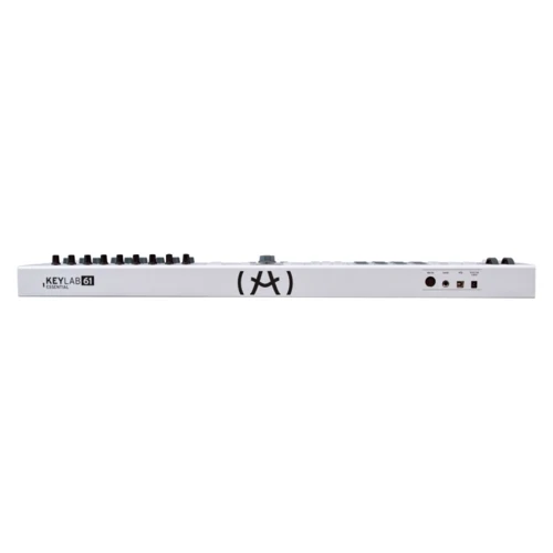 MIDI-клавиатура Arturia KeyLab Essential 61 + Arturia Pigments 3.5: Разъёмы и интерфейсы MIDI in/out, USB, Педаль сустейна
