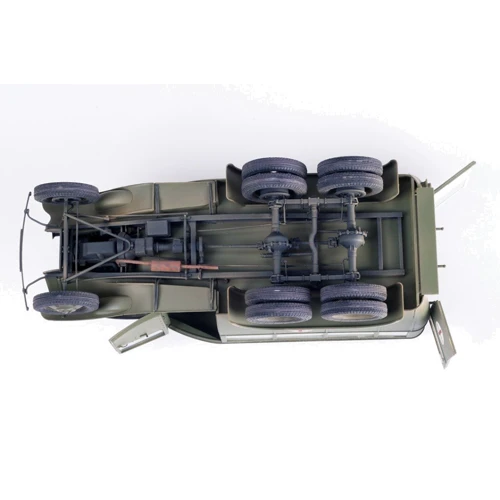 Сборная модель MiniArt Санитарный автобус ГАЗ-05-194 (MA35164)