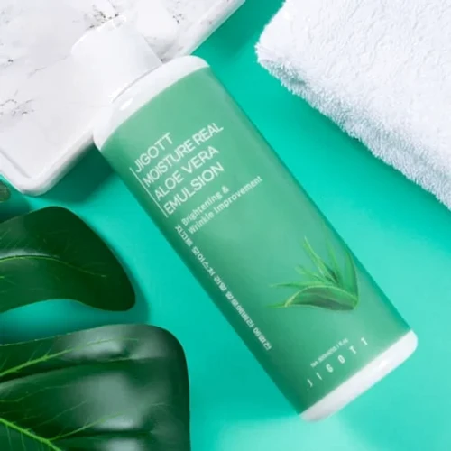 Jigott Moisture Real Aloe Vera Emulsion Эмульсия для лица Алоэ 300 ml: Время применения Универсальный