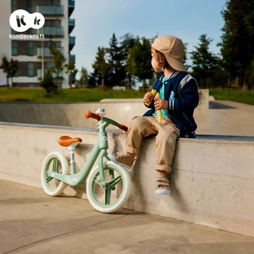 Беговел Kinderkraft Fly Plus Mint (KRFLPL00MIN0000) фото 7
