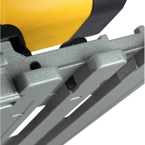 Монтажна пилка DeWALT DWS520KT