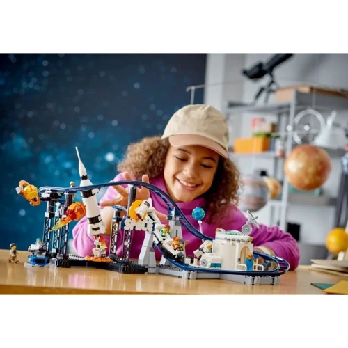 Конструктор LEGO Creator 3-in-1 Космические горки 874 детали (31142) фото 6