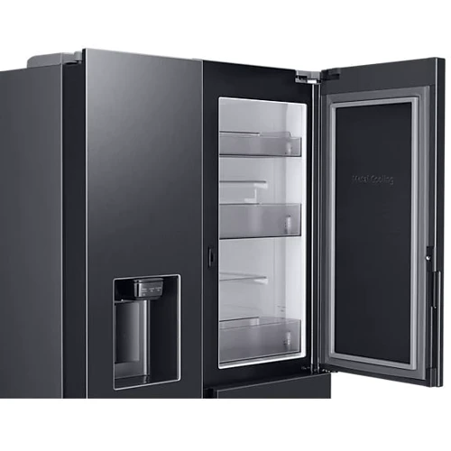 Холодильник Side-by-Side Samsung RH68B8821B1: Объем морозильной камеры, л 224