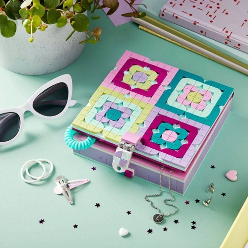 Шкатулка для драгоценностей LEGO DOTs 374 детали (41915): Серия DOTs