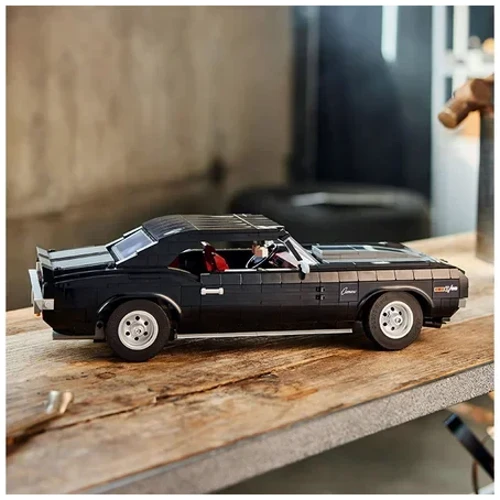 Конструктор LEGO Icons Chevrolet Camaro Z28 (10304) фото 4