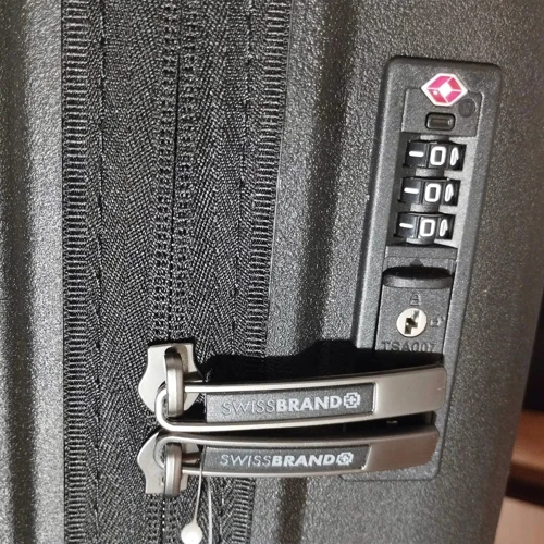Чемодан Swissbrand Narberth (L) Black (SWB_LHNAR001L): Тип ручки Телескопическая ручка, Короткая ручка