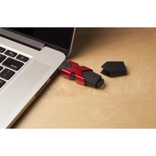 USB-флешка Kingston 64GB HX Savage USB 3.1 Black/Red (HXS3/64GB): Объем памяти 64 GB