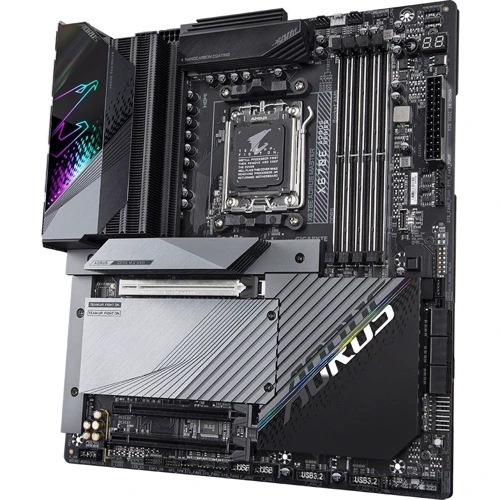 GIGABYTE X670E AORUS MASTER: Роз'єми на платі SATA 3.0, M.2