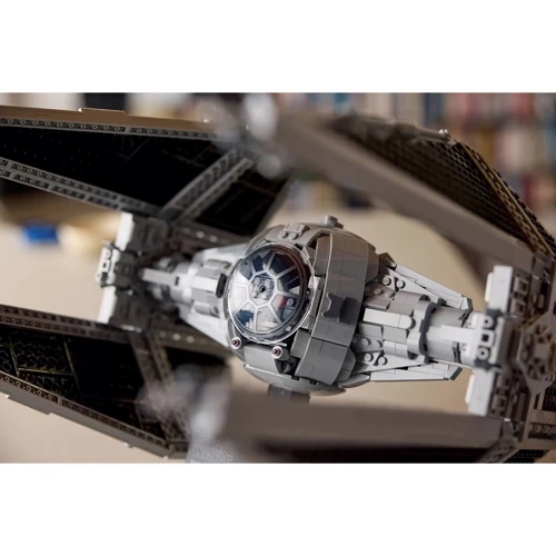 Блочный конструктор LEGO Star Wars TIE-перехватчик (75382)