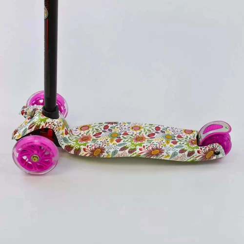 Самокат Best Scooter MAXI Квіти Біло-рожевий (А 25466 / 779-1321): Кількість коліс 3