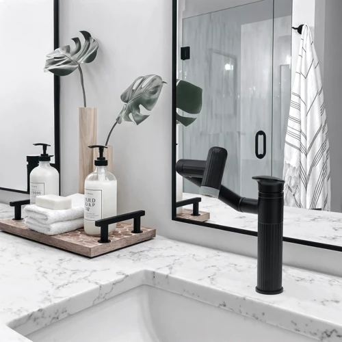 Смеситель для раковины Lefton 360° Rotatable Single-Hole Bathroom Faucet-BF2208 Matt Black: Вес, кг 1.6