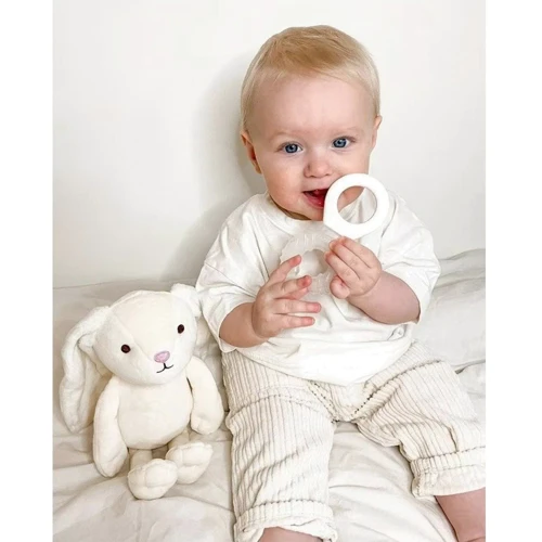 Прорезыватель для зубов Twistshake охлаждающий 2+ міс белый (78237)