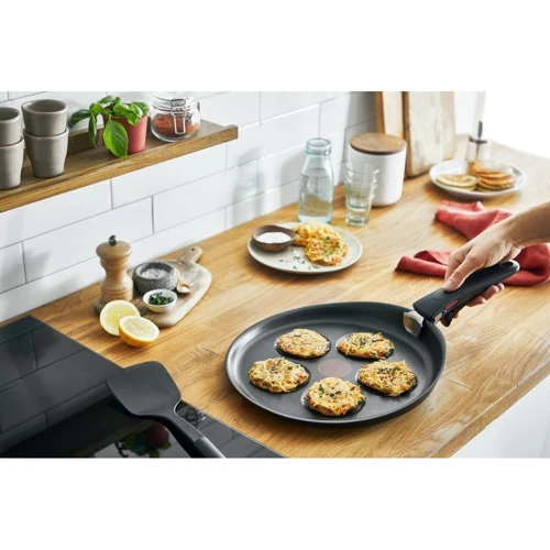 Сковорода Tefal Ingenio Unlimited 27 см (L8610074): Матеріал корпусу Литой алюминий